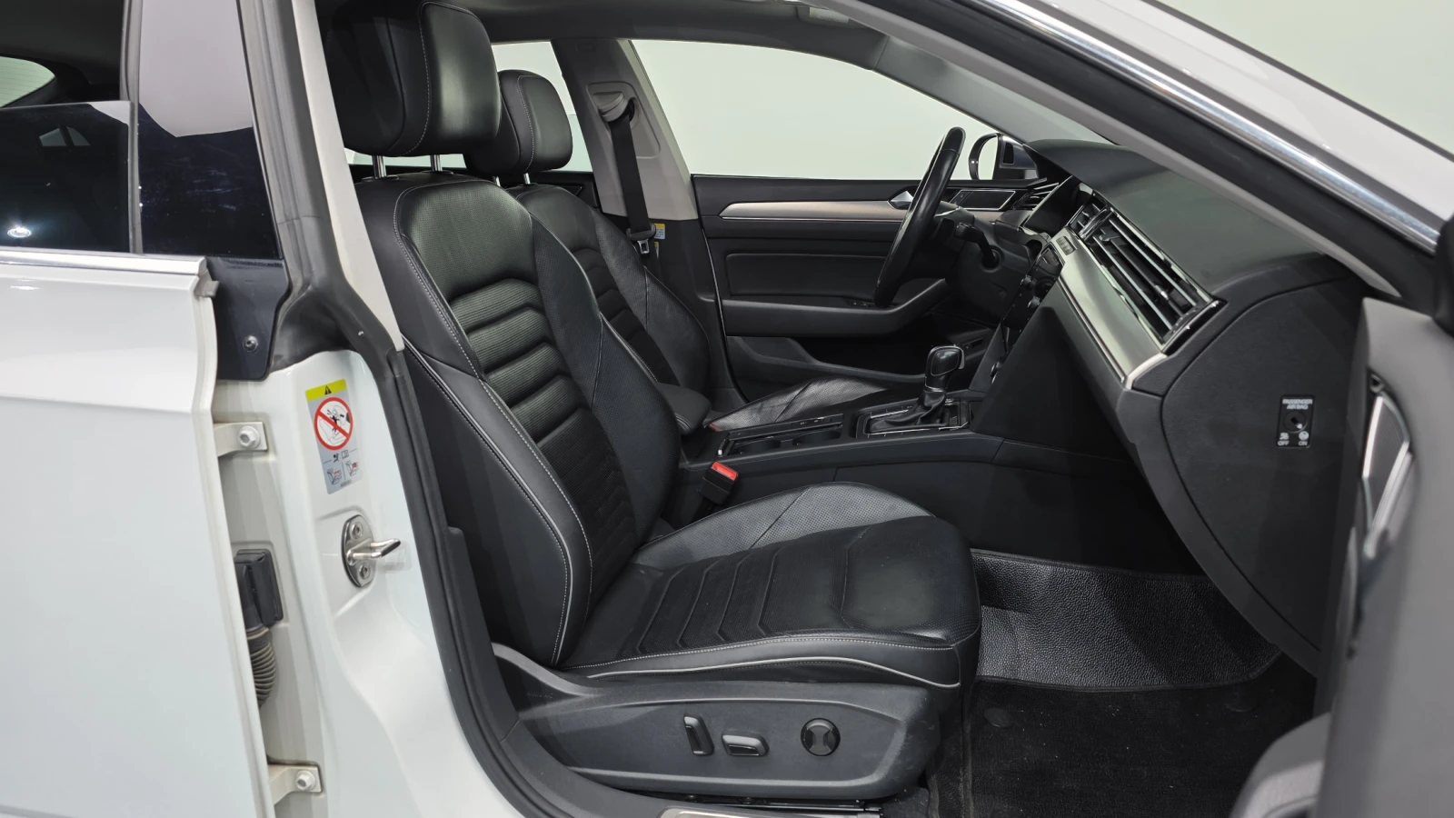 VW Arteon 2.0 TDI BLIND SPOT ��� ������ ����* encareu.com | Mobile.bg � ����������� 11