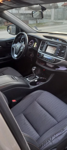 Обява за продажба на Toyota Highlander LE ~38 900 лв. - изображение 9