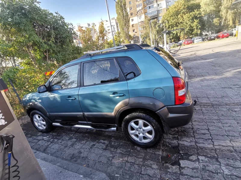 Hyundai Tucson, снимка 5 - Автомобили и джипове - 51836717