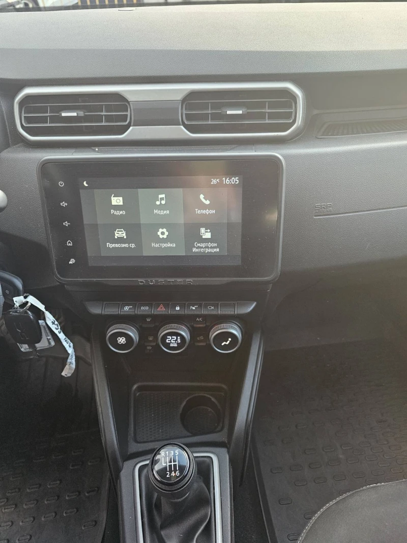 Dacia Duster 1.3 TCe 130 4x2, снимка 9 - Автомобили и джипове - 52316726