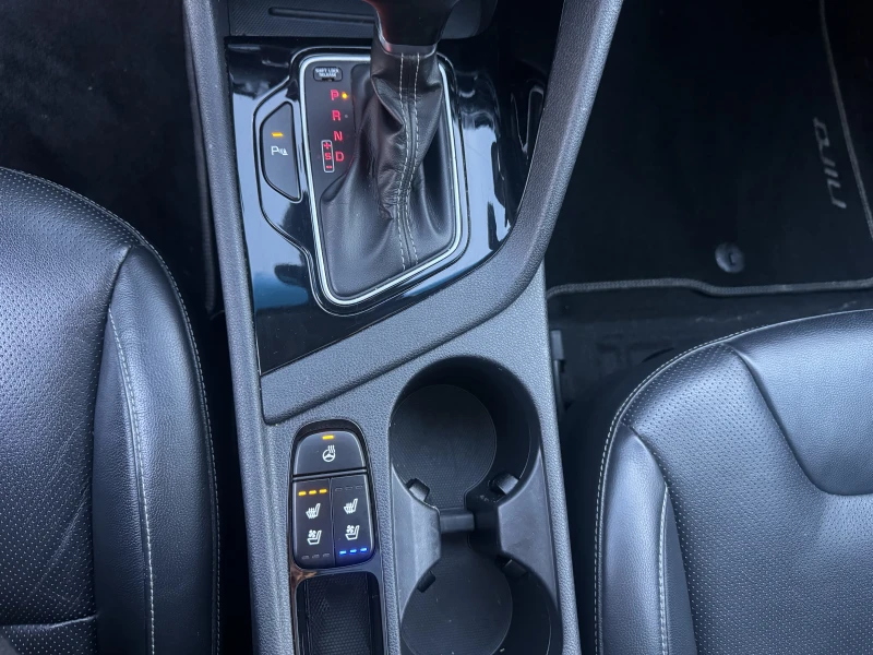 Kia Niro 1.6 Hybrid Style, navi, JBL, кожа , снимка 13 - Автомобили и джипове - 52818609
