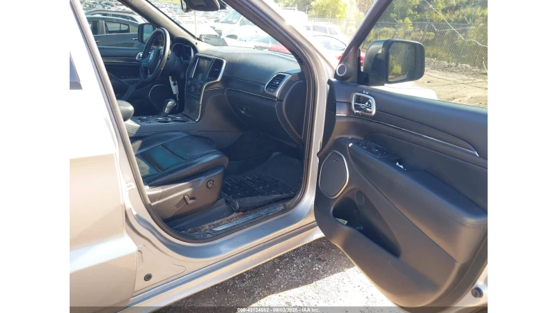 Jeep Grand cherokee High Altitude 4x4, снимка 9 - Автомобили и джипове - 52818747