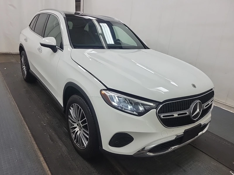 Mercedes-Benz GLC 300 * 4MATIC * CARFAX* ОПЦИЯ ЗА ФИНАНСИРАНЕ* , снимка 2 - Автомобили и джипове - 53246074
