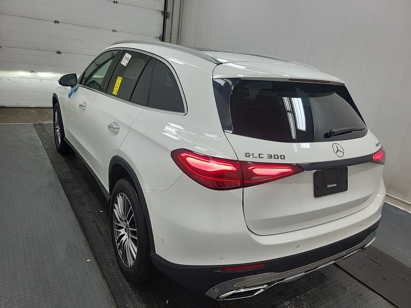 Mercedes-Benz GLC 300 * 4MATIC * CARFAX* ОПЦИЯ ЗА ФИНАНСИРАНЕ* , снимка 4 - Автомобили и джипове - 53246074