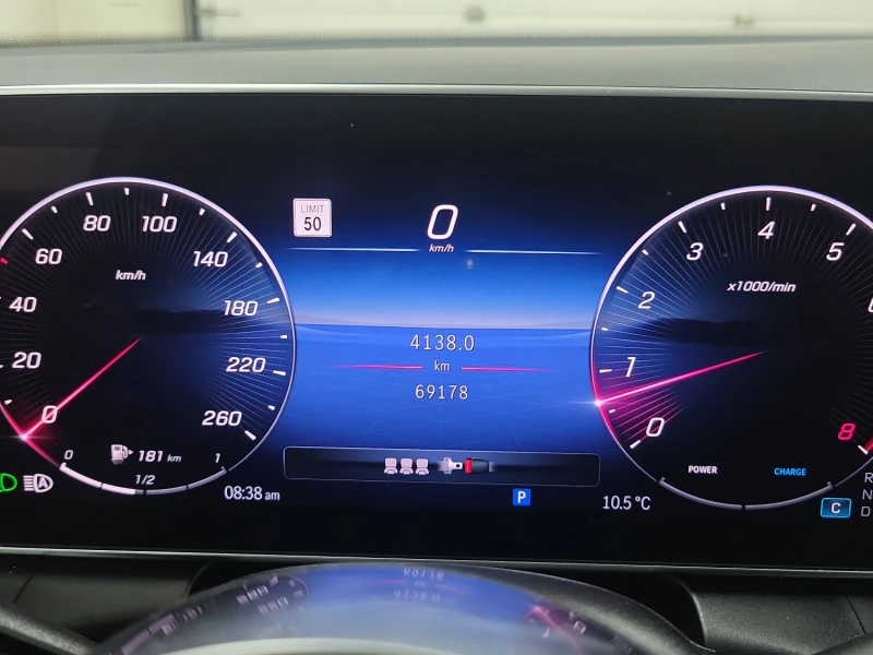 Mercedes-Benz GLC 300 * 4MATIC * CARFAX* ОПЦИЯ ЗА ФИНАНСИРАНЕ* , снимка 10 - Автомобили и джипове - 53246074