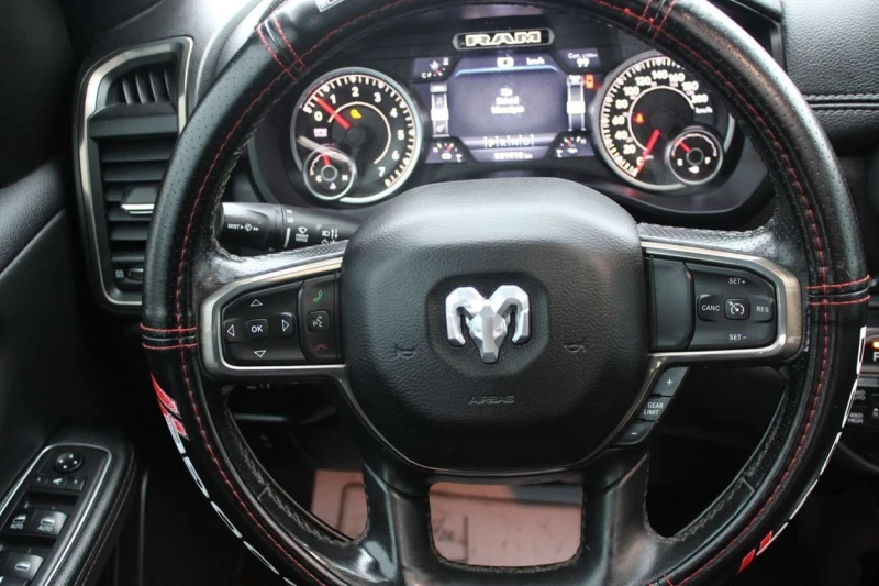 Dodge RAM 1500 Sport Crew Cab 4WD Moonroof| HEATED SEATS| MEMORY, снимка 16 - Автомобили и джипове - 53361384