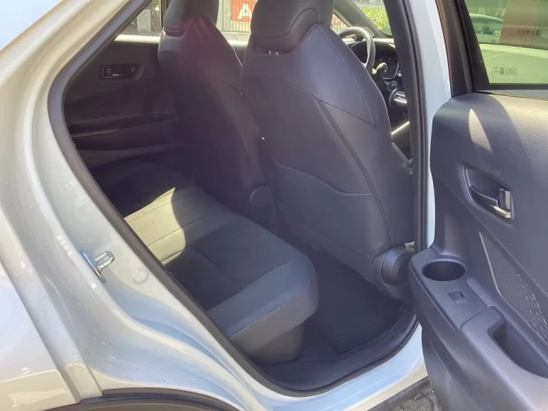 Toyota C-HR 2.0PHEV/223HP/GR-SPORT/CAM/LED/CPLAY/KLESS/792g, снимка 13 - Автомобили и джипове - 53509304