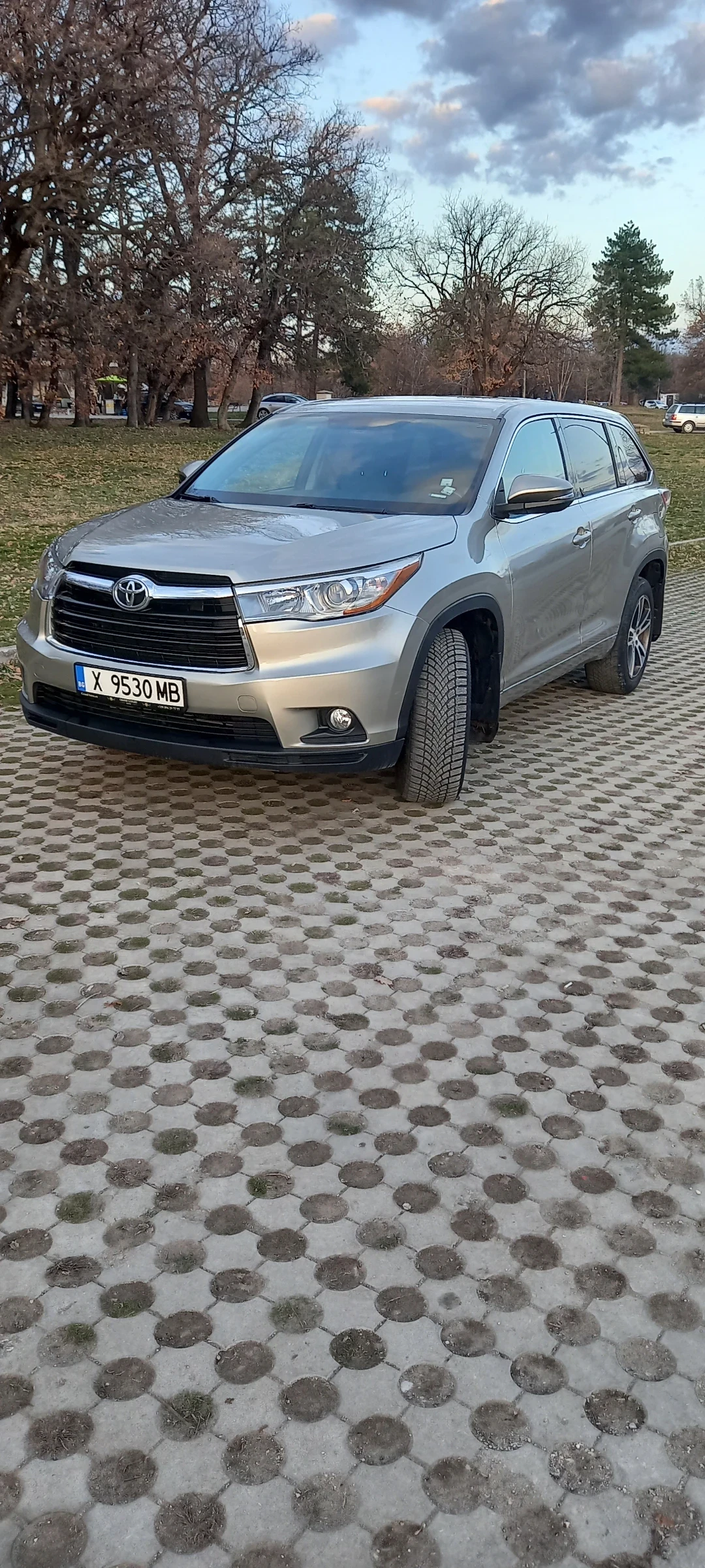 Toyota Highlander LE - изображение 2