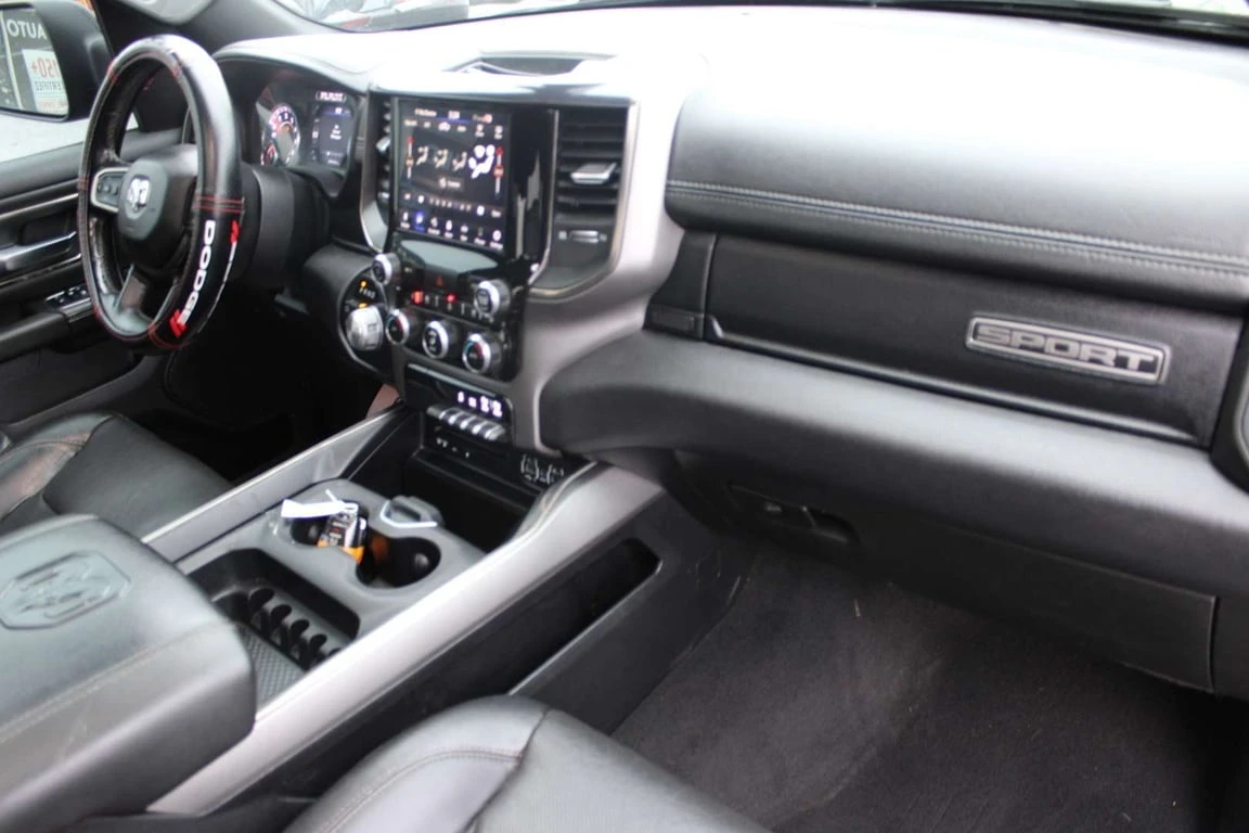 Dodge RAM 1500 Sport Crew Cab 4WD Moonroof| HEATED SEATS| MEMORY | Mobile.bg � ����������� 10