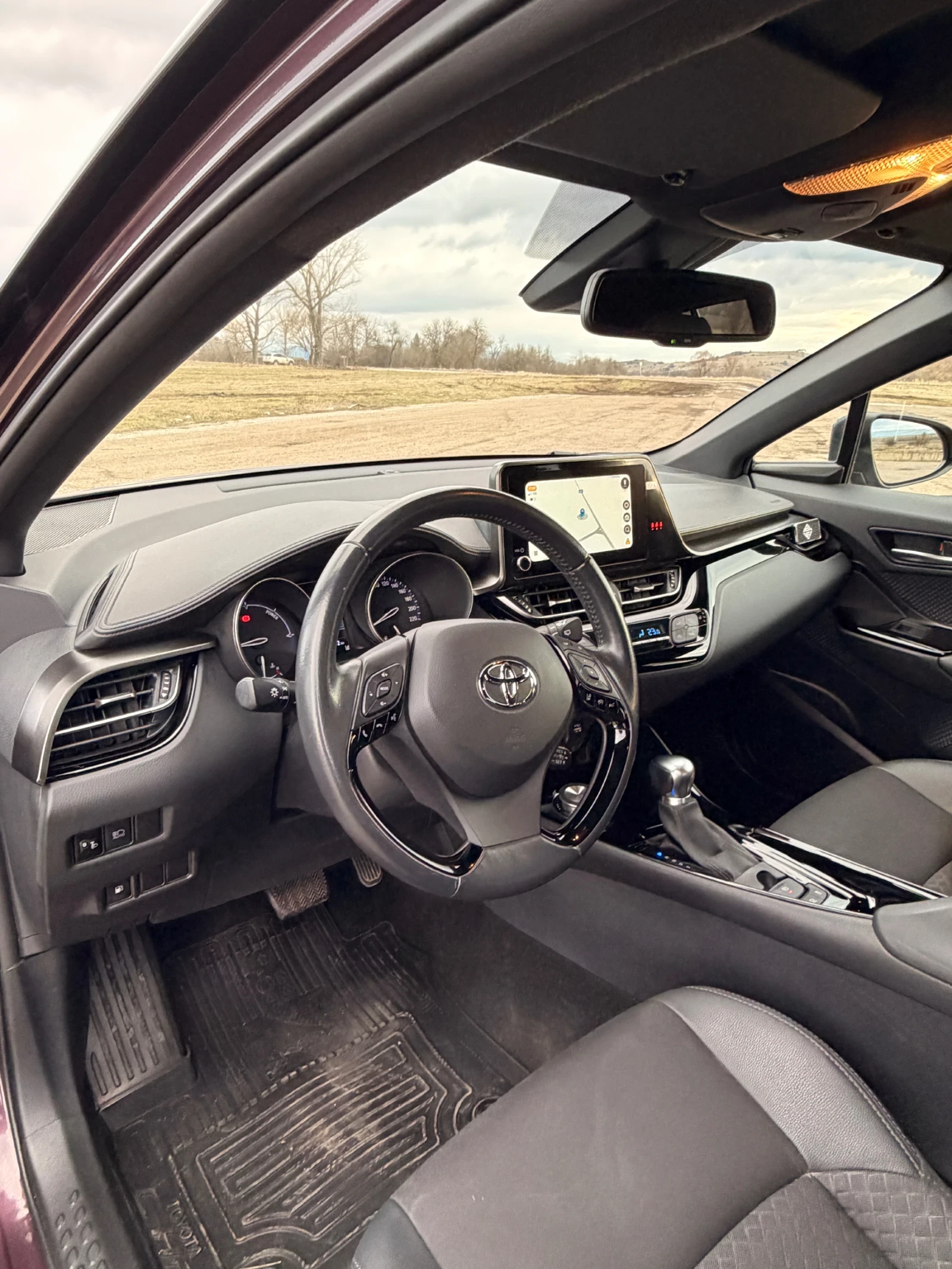 Toyota C-HR, снимка 12 - Автомобили и джипове - 53600362