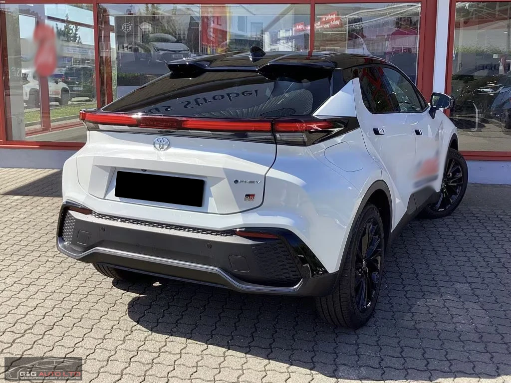 Toyota C-HR 2.0PHEV/223HP/GR-SPORT/CAM/LED/CPLAY/KLESS/792g - изображение 6