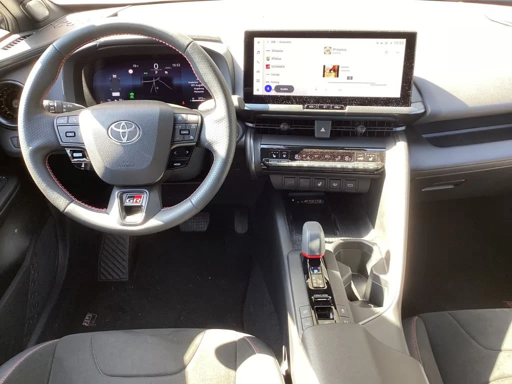 Toyota C-HR 2.0PHEV/223HP/GR-SPORT/CAM/LED/CPLAY/KLESS/792g - изображение 8