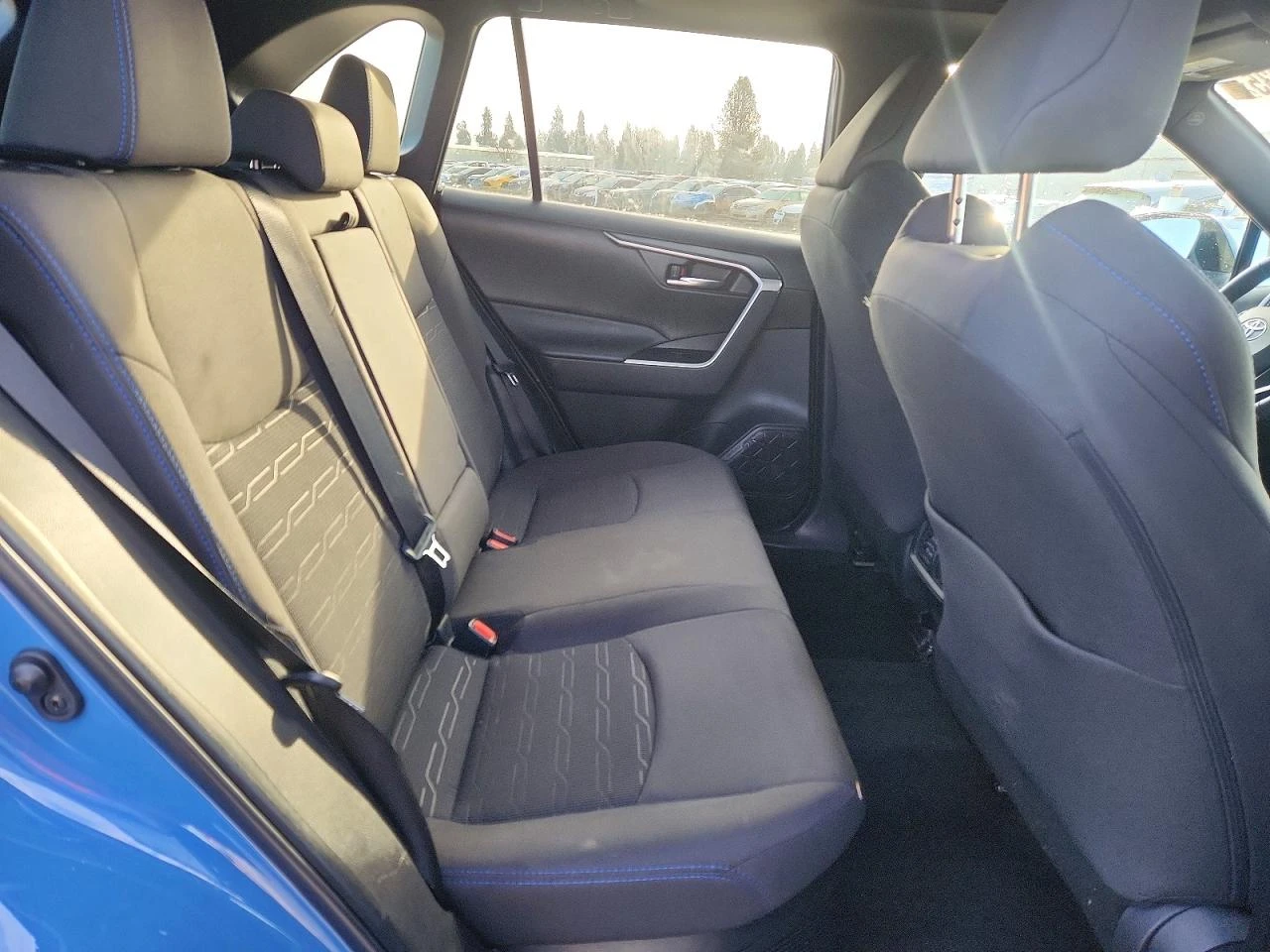 Toyota Rav4 2.5l Se, снимка 10 - Автомобили и джипове - 54196450