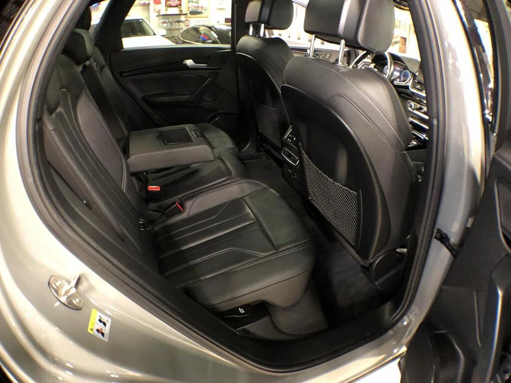 Audi Q5 S-LINE| PANO| ПАМЕТ| AMBIENT| ФИКСИРАНА ЦЕНА, снимка 16 - Автомобили и джипове - 54219029