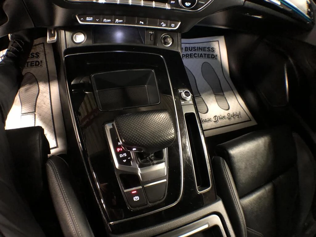 Audi Q5 S-LINE| PANO| ПАМЕТ| AMBIENT| ФИКСИРАНА ЦЕНА, снимка 15 - Автомобили и джипове - 54219029