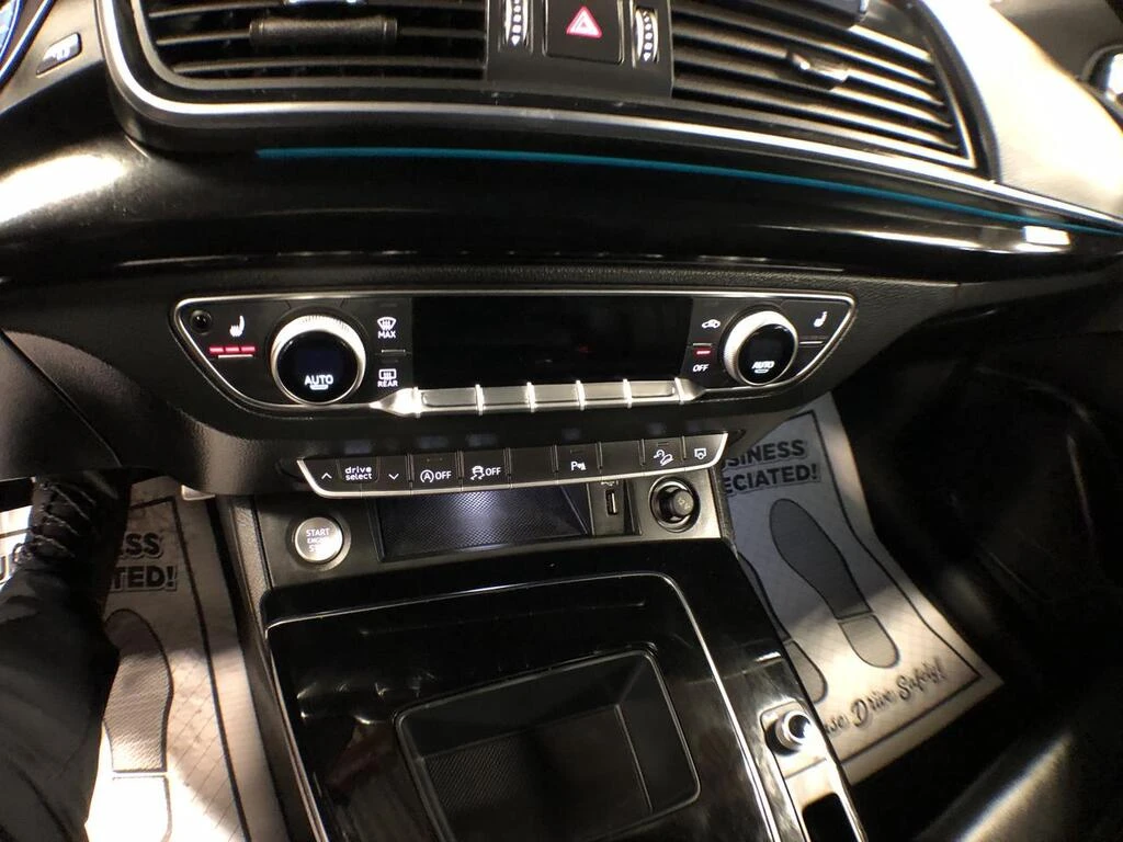 Audi Q5 S-LINE| PANO| ПАМЕТ| AMBIENT| ФИКСИРАНА ЦЕНА, снимка 14 - Автомобили и джипове - 54219029