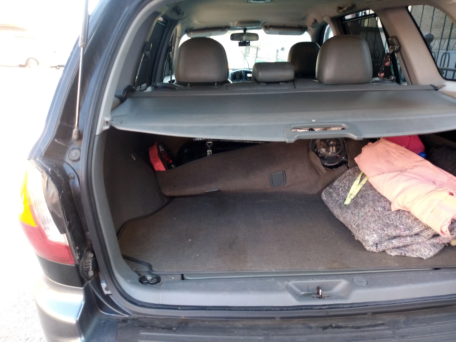 Hyundai Santa fe 2.4 16V 2WD LPG , снимка 8 - Автомобили и джипове - 54237163