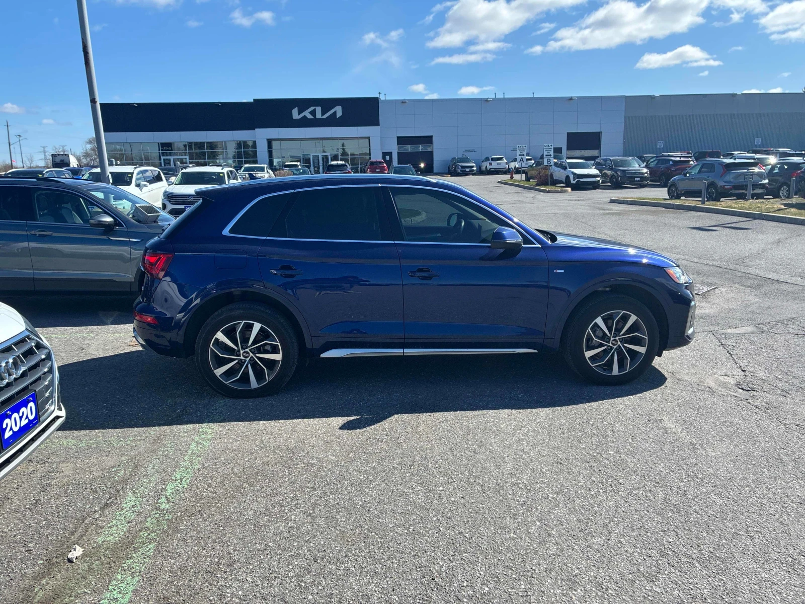 Audi Q5 PROGRESSIV * * CARFAX * * АВТО КРЕДИТ * * , снимка 4 - Автомобили и джипове - 54259630