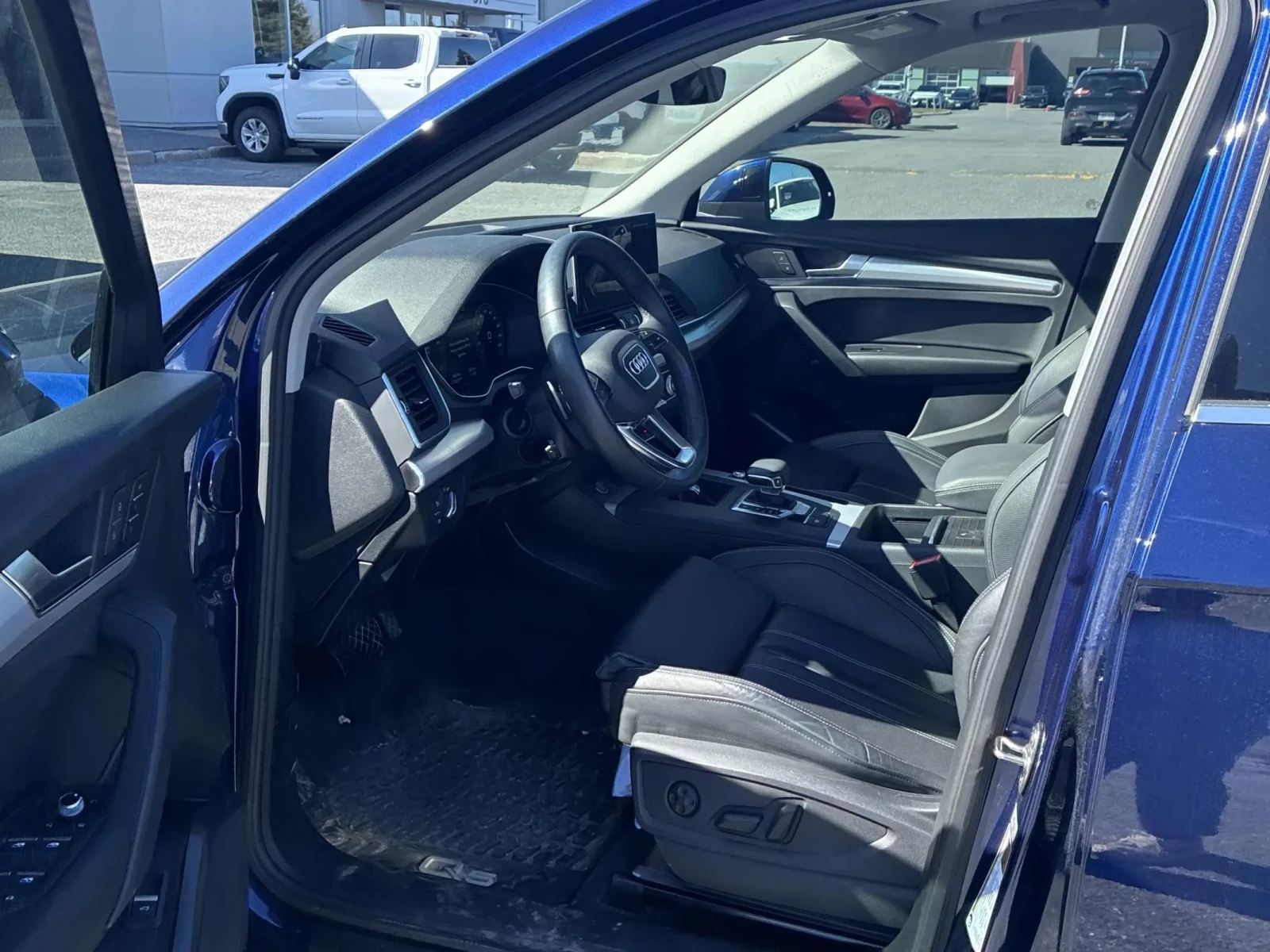 Audi Q5 PROGRESSIV * * CARFAX * * АВТО КРЕДИТ * * , снимка 7 - Автомобили и джипове - 54259630