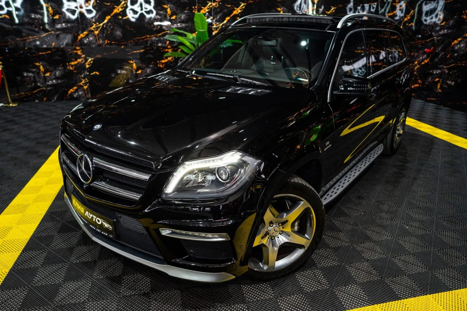 Mercedes-Benz GL 63 AMG V8 BITURBO 7 МЕСТЕН LED ПАНО H&K ЛИЗИНГ 100%, снимка 5 - Автомобили и джипове - 54986732