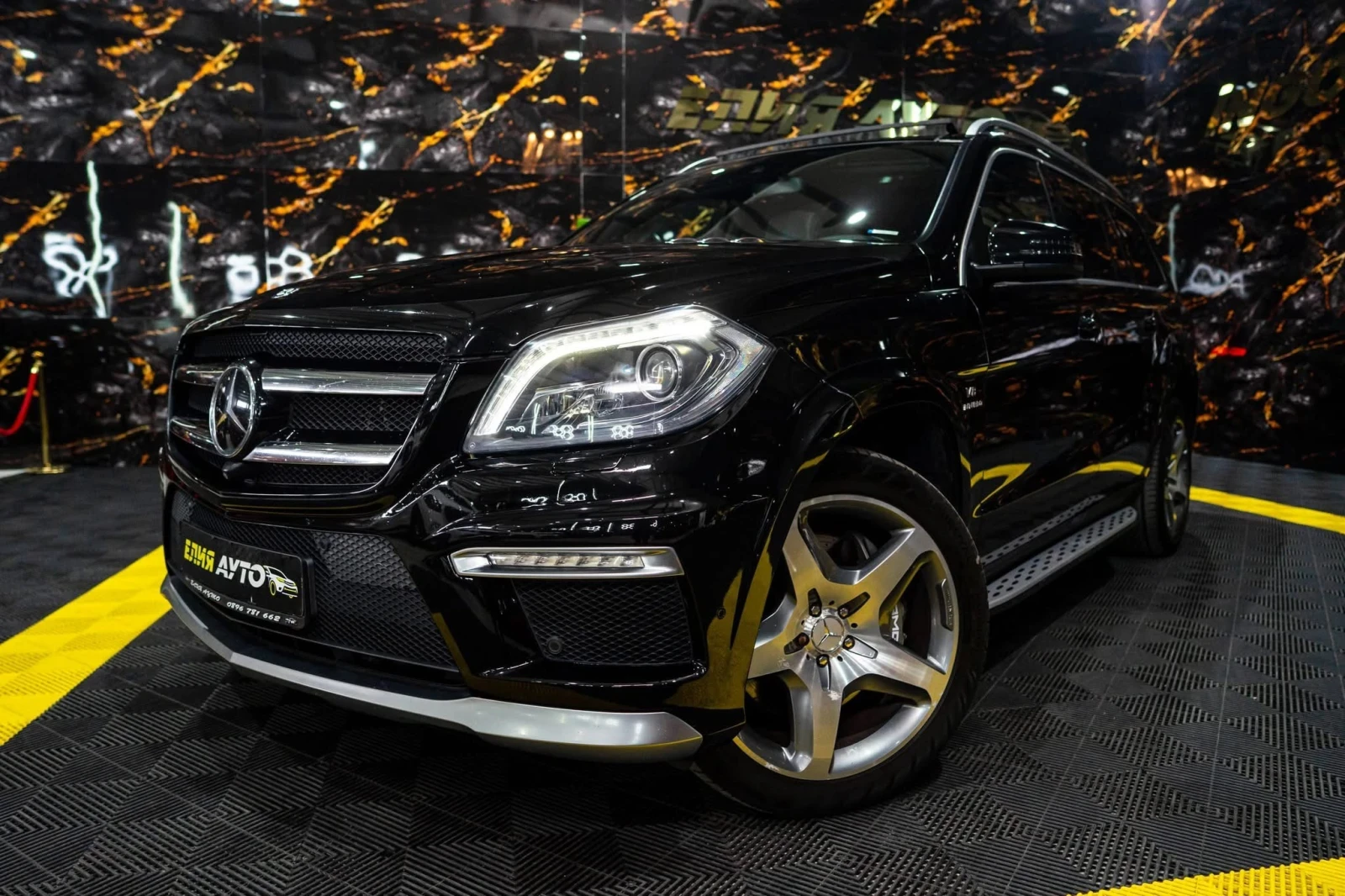 Mercedes-Benz GL 63 AMG V8 BITURBO 7 МЕСТЕН LED ПАНО H&K ЛИЗИНГ 100%, снимка 4 - Автомобили и джипове - 54986732
