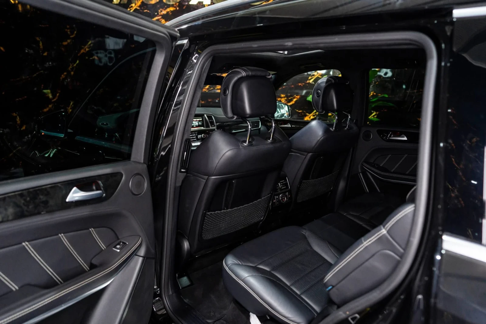 Mercedes-Benz GL 63 AMG V8 BITURBO 7 МЕСТЕН LED ПАНО H&K ЛИЗИНГ 100%, снимка 15 - Автомобили и джипове - 54986732