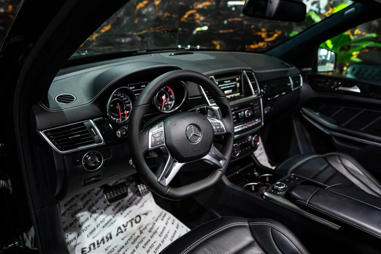 Mercedes-Benz GL 63 AMG V8 BITURBO 7 МЕСТЕН LED ПАНО H&K ЛИЗИНГ 100%, снимка 12 - Автомобили и джипове - 54986732