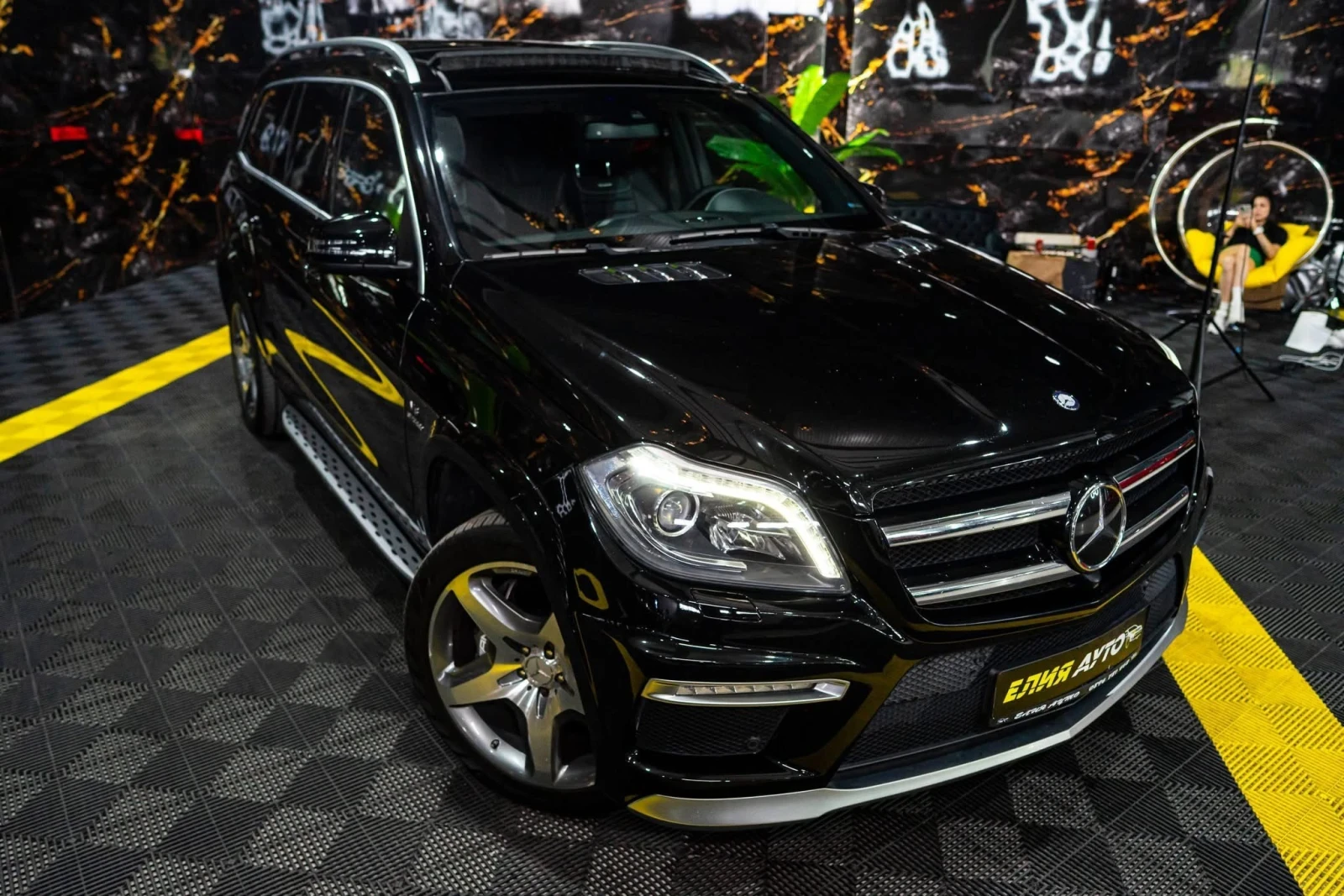 Mercedes-Benz GL 63 AMG V8 BITURBO 7 МЕСТЕН LED ПАНО H&K ЛИЗИНГ 100%, снимка 2 - Автомобили и джипове - 54986732