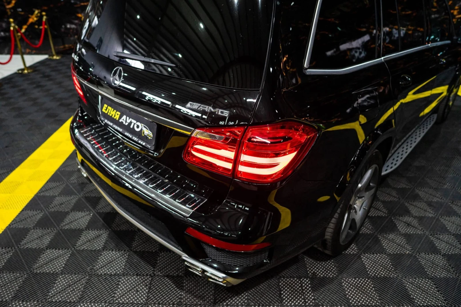 Mercedes-Benz GL 63 AMG V8 BITURBO 7 МЕСТЕН LED ПАНО H&K ЛИЗИНГ 100%, снимка 9 - Автомобили и джипове - 54986732