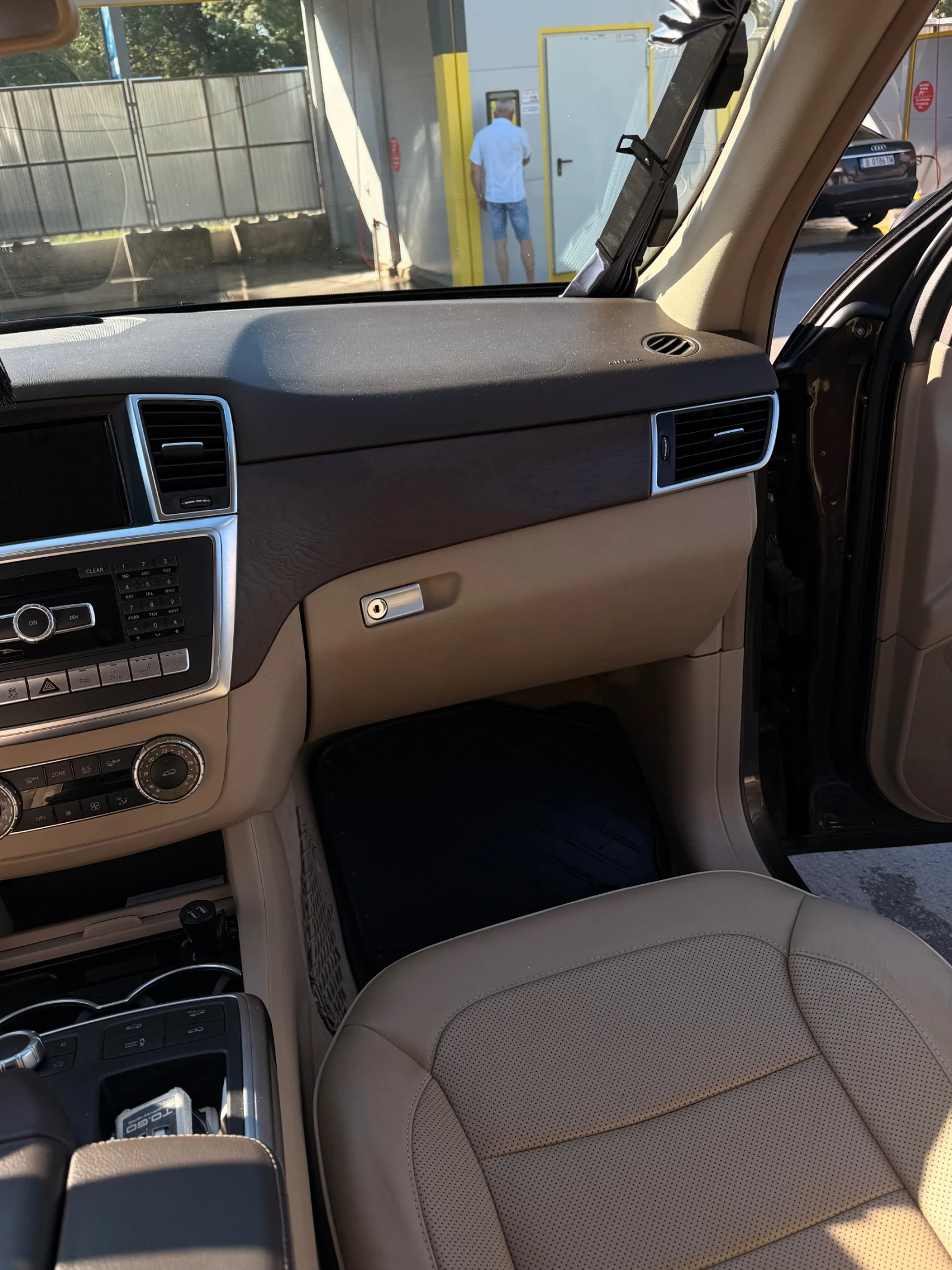 Mercedes-Benz ML 350, снимка 12 - Автомобили и джипове - 54996541