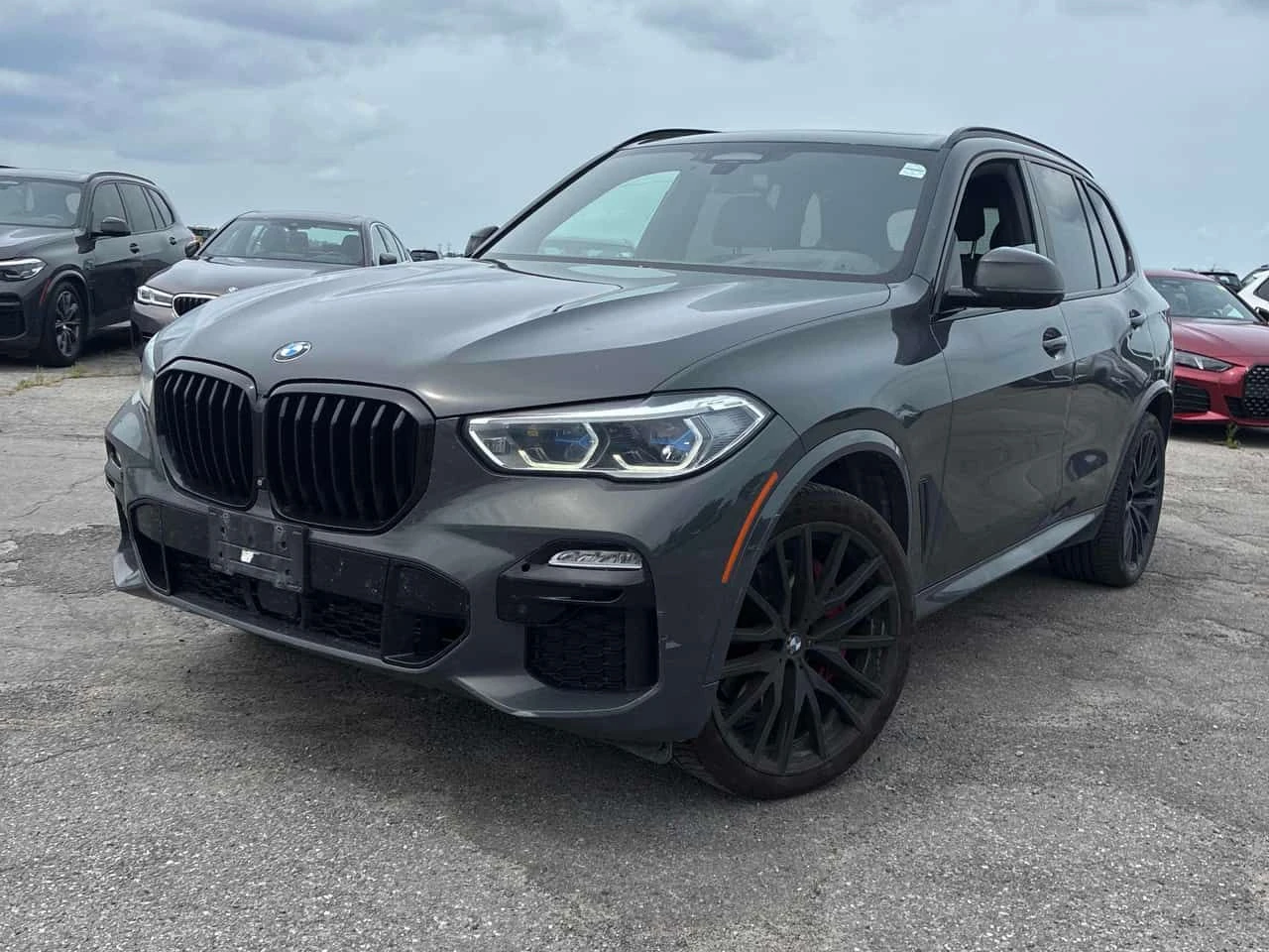 BMW X5 xDrive40i M-Pack Distronic Laser CARFAX