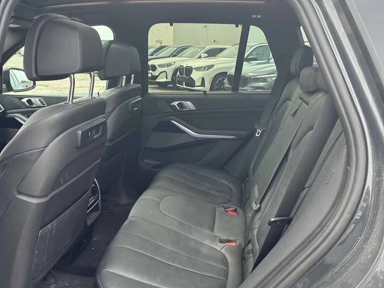 BMW X5 xDrive40i M-Pack Distronic Laser CARFAX, снимка 15 - Автомобили и джипове - 55616745