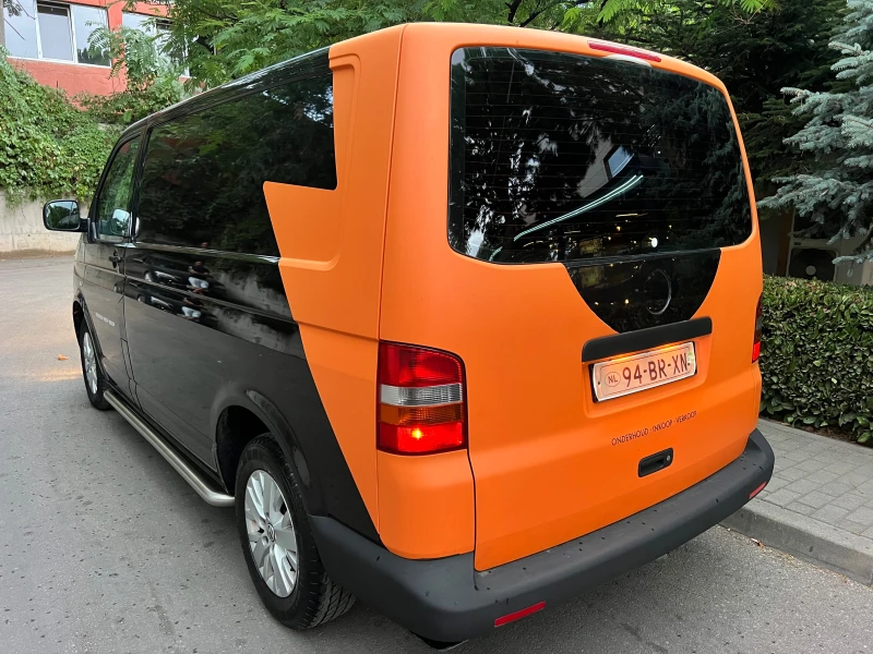 VW T5 2.5TDI KLIMATIK/174кс/TOVAREN/6sk/UNIKAT, снимка 4 - Бусове и автобуси - 47180407