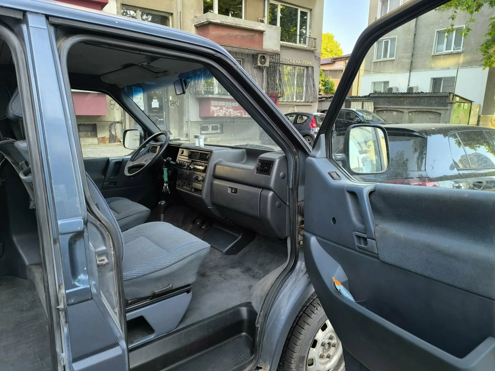 VW Caravelle T 4, снимка 9 - Бусове и автобуси - 54211084