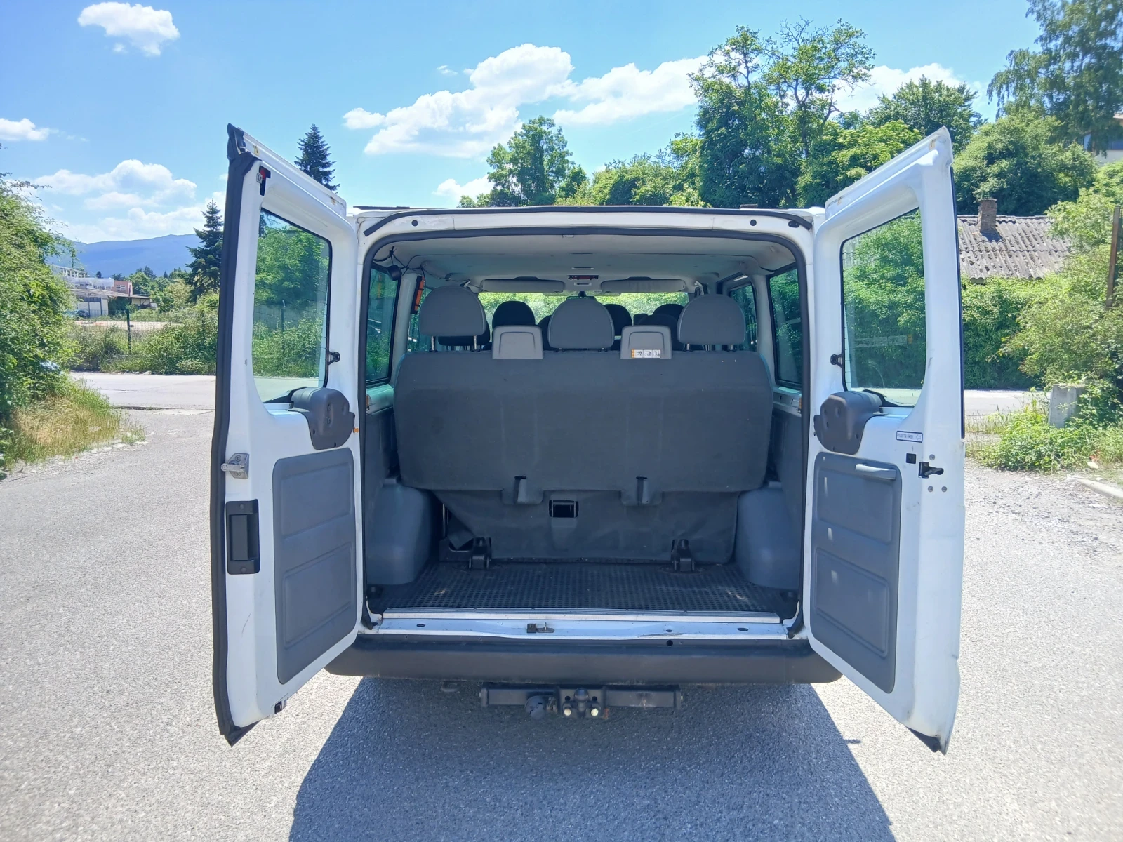 Ford Transit 2.2 86 к.с. 8+ 1 климатик, снимка 13 - Бусове и автобуси - 54677980