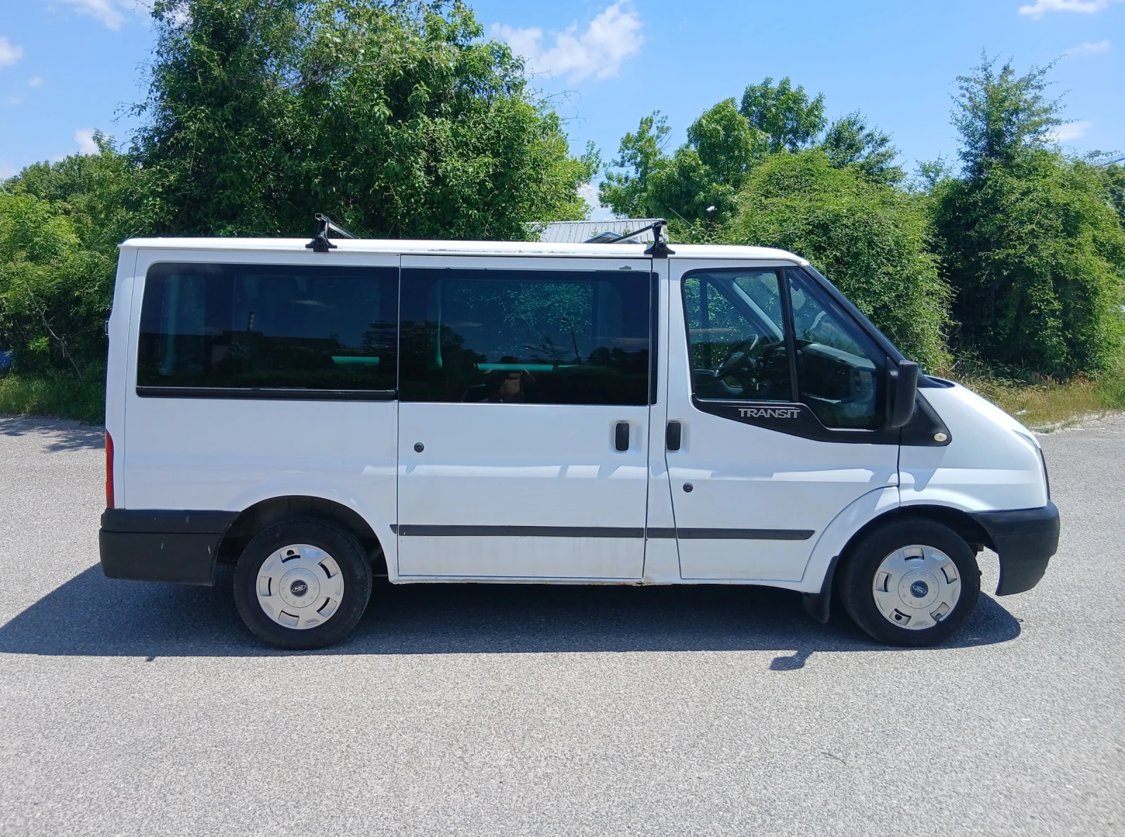 Ford Transit 2.2 86 к.с. 8+ 1 климатик, снимка 3 - Бусове и автобуси - 54677980