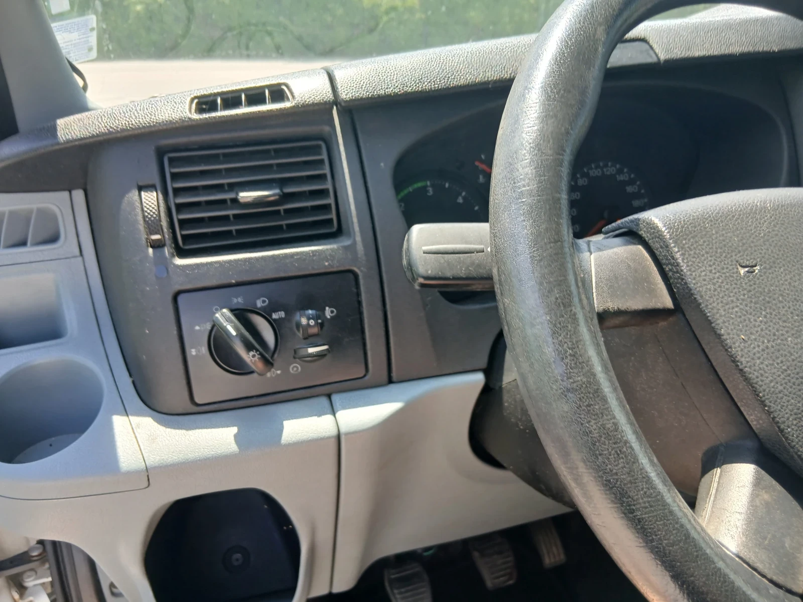 Ford Transit 2.2 86 к.с. 8+ 1 климатик, снимка 11 - Бусове и автобуси - 54677980