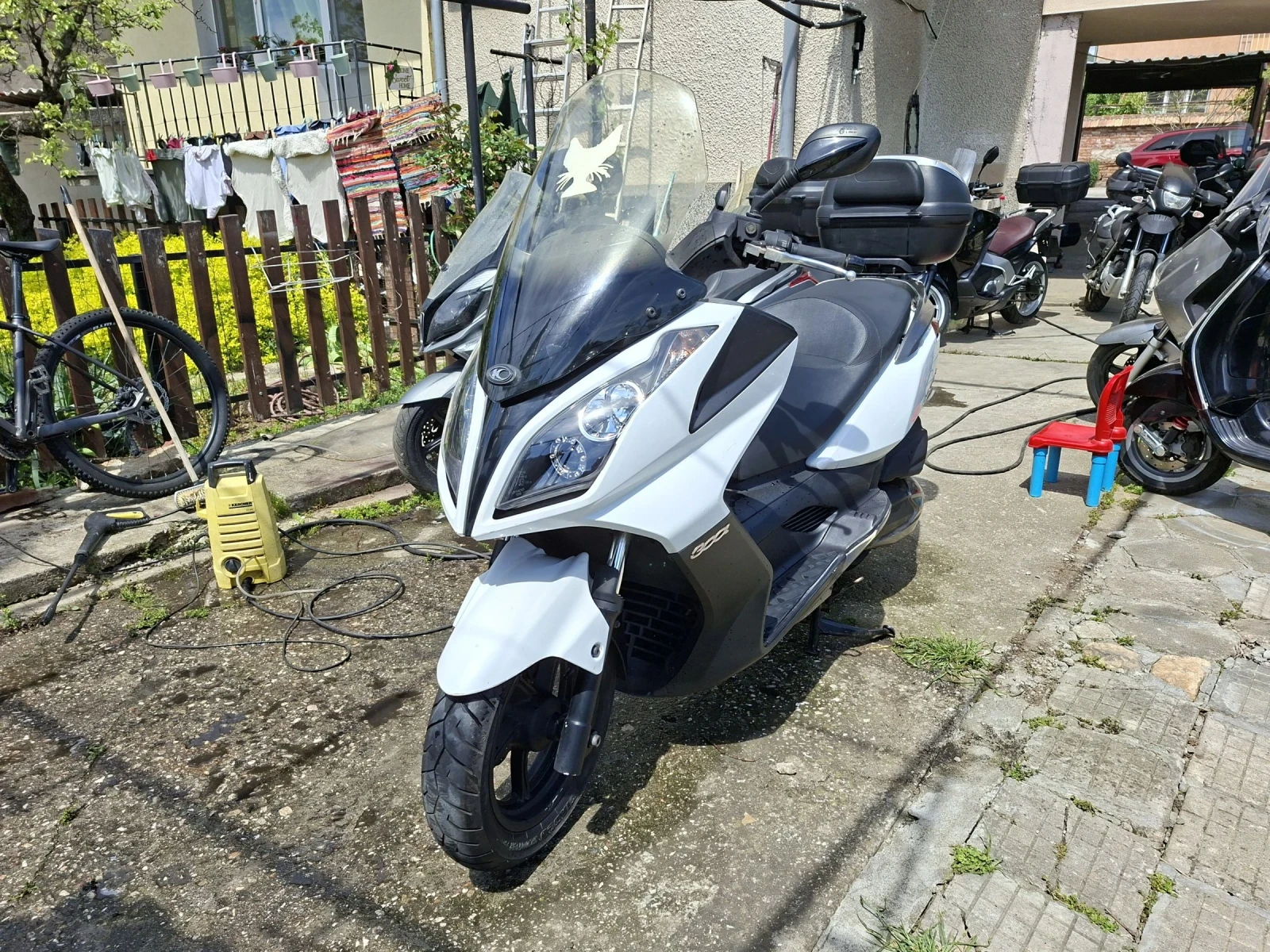 Kymco Downtown 300ie много запазен, снимка 2 - Мотоциклети и мототехника - 54740745