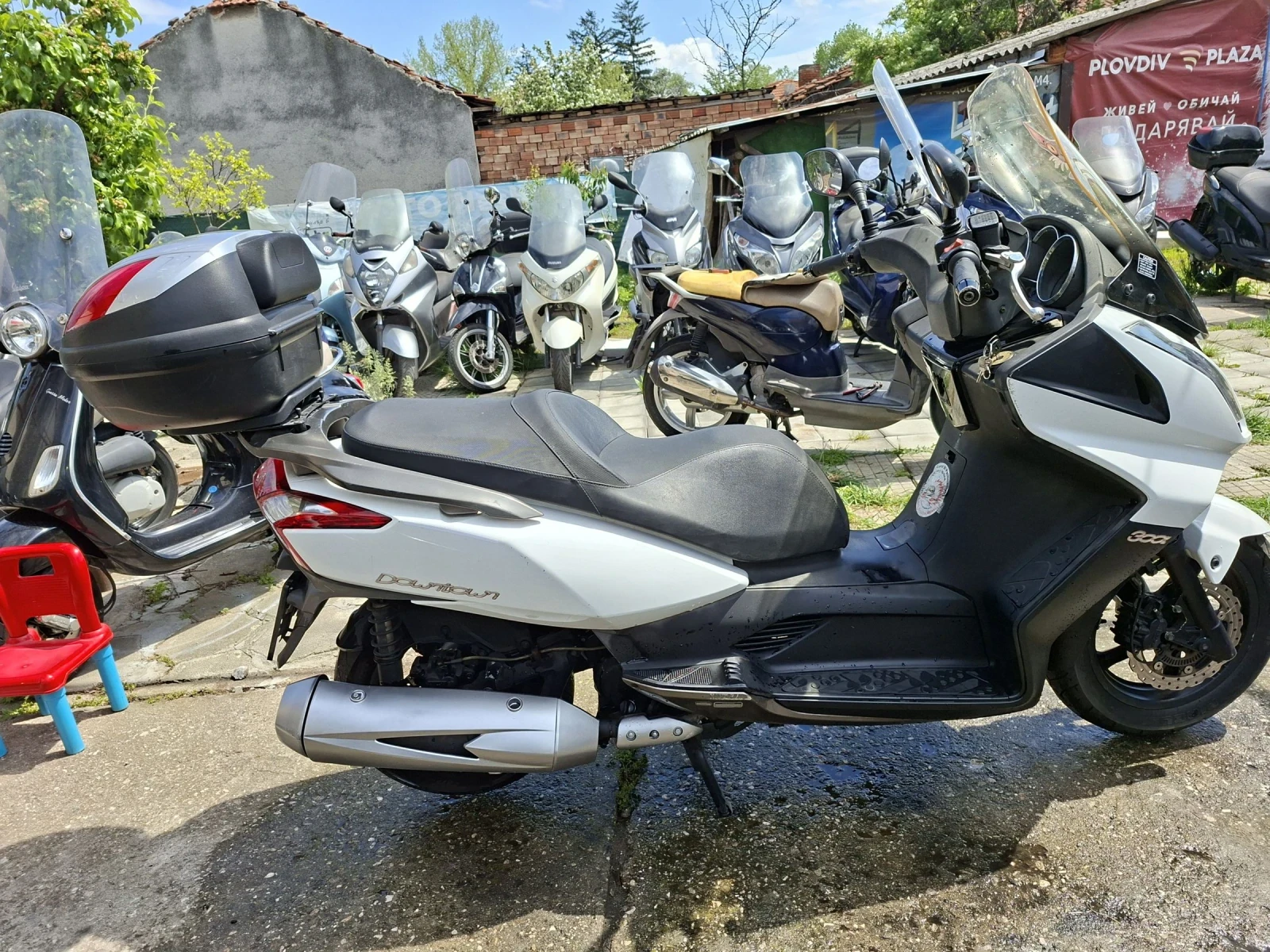 Kymco Downtown 300ie много запазен, снимка 7 - Мотоциклети и мототехника - 54740745