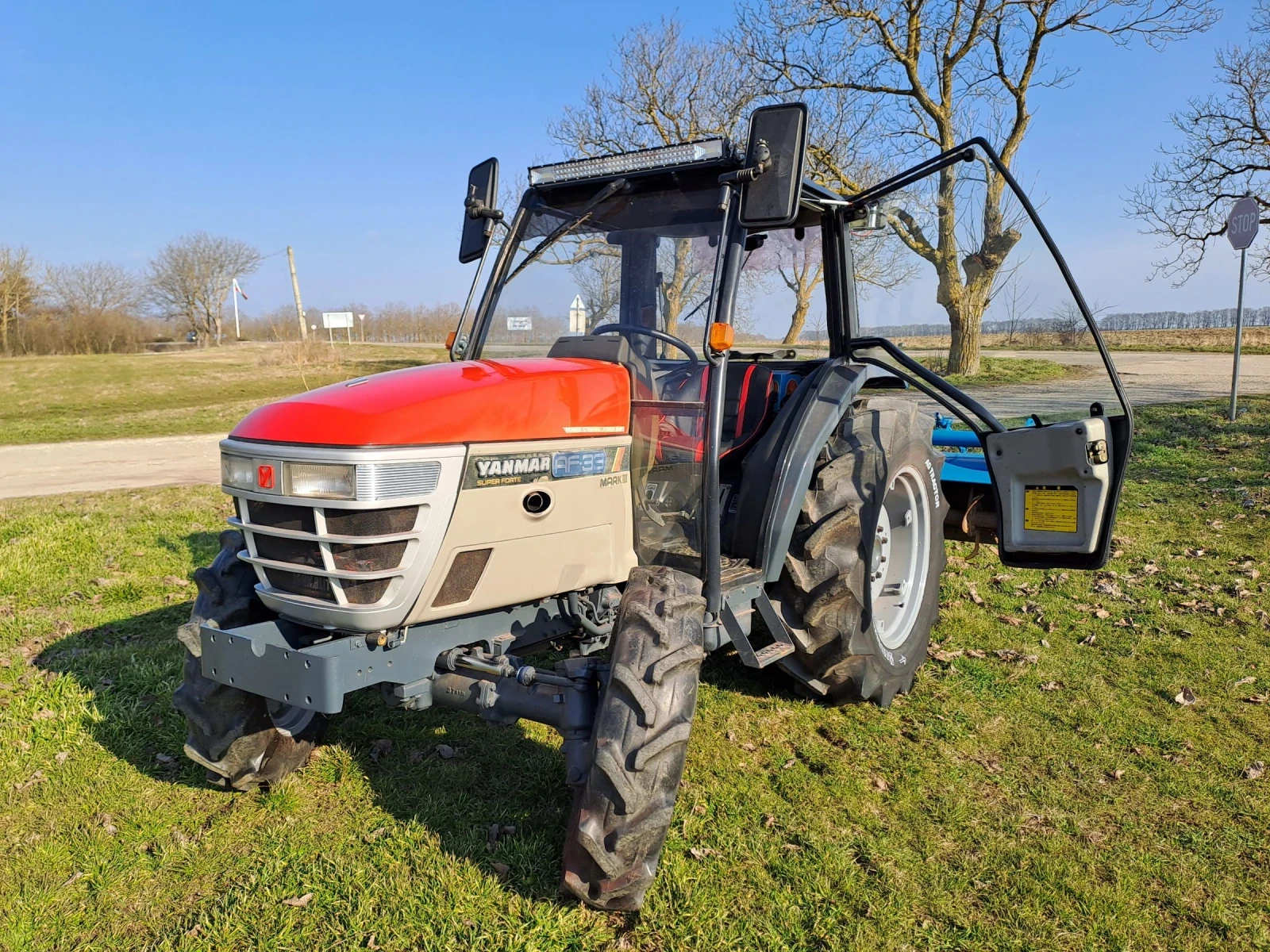 Трактор Yanmar, снимка 2 - Селскостопанска техника - 54126819