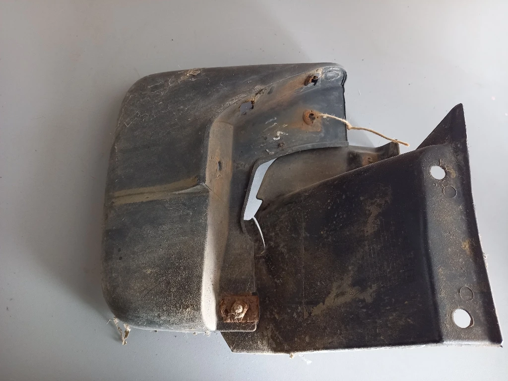 Калобран заден ляв Хюндай Теракан 