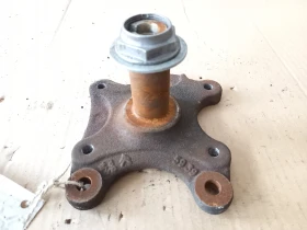 Шенкел заден ляв Пежо 3008 1.6хди 