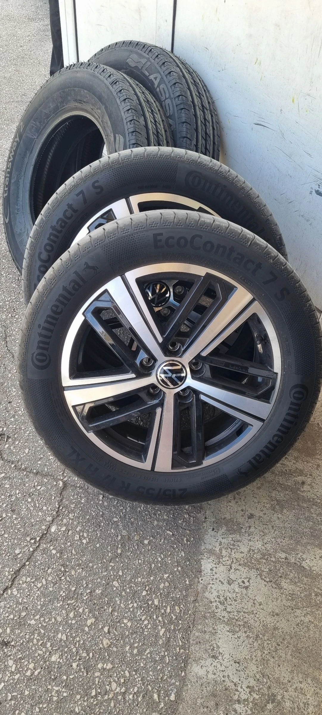 ���� � ������ 215/55R17 �� VW | Mobile.bg � ����������� 2