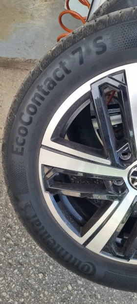 ����� �� �������� �� ���� � ������ 215/55R17 �� VW