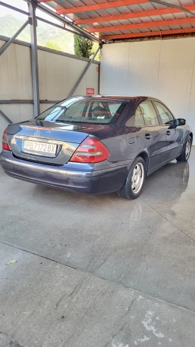 Mercedes-Benz E 220, снимка 13
