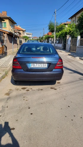 Mercedes-Benz E 220, снимка 10