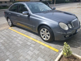 Mercedes-Benz E 280 facelift, газ, снимка 2