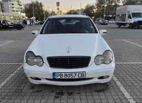 Mercedes-Benz C 220 2.2, снимка 3