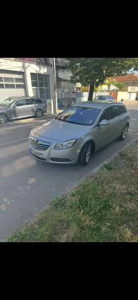 Opel Insignia 2.0 cdti автоматик, снимка 2