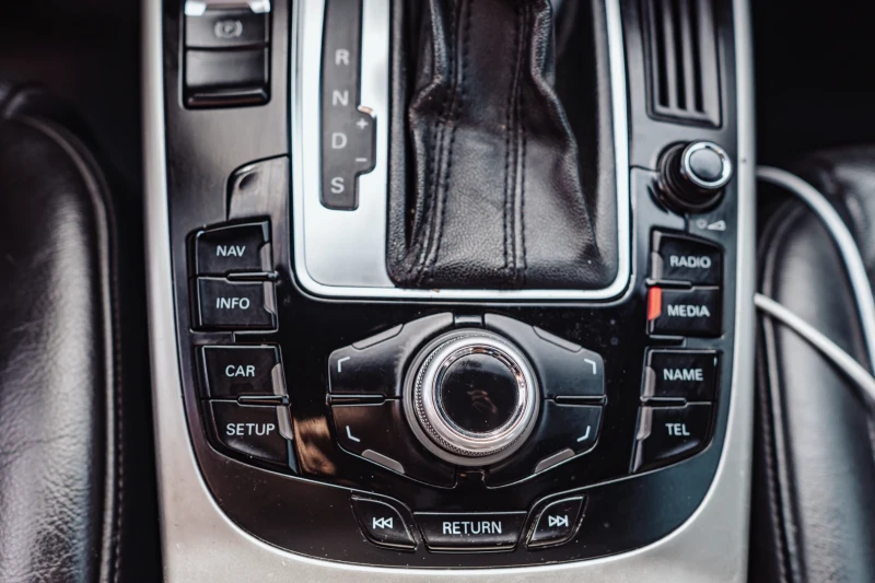 Audi A4 2.7tdi, снимка 9 - Автомобили и джипове - 52347645